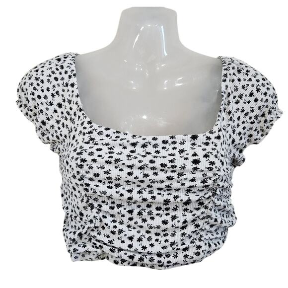 Pac Cares Black White Micro Floral Cropped Blouse Puff Sleeves Ruched Size Small - Picture 1 of 8
